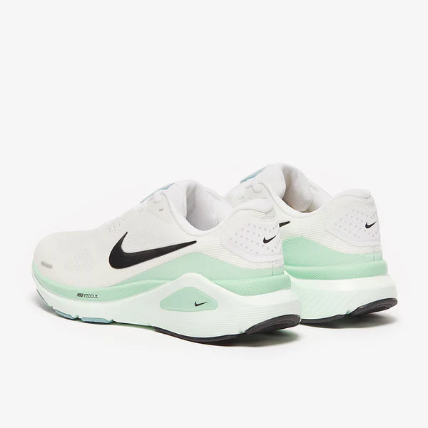 Nike Air Zoom Structure 26