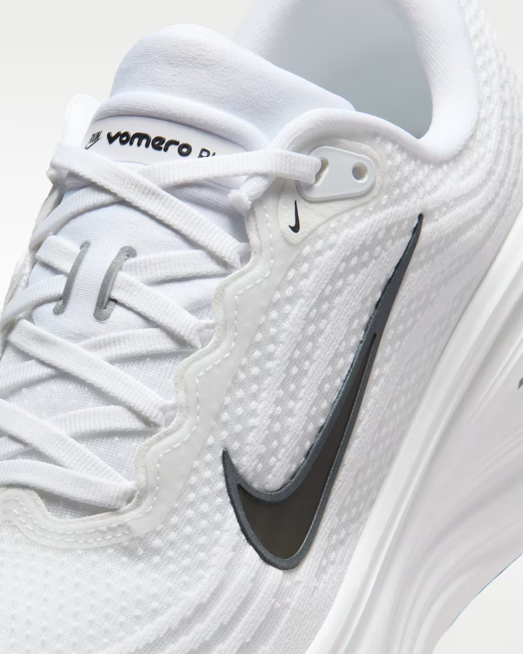 Nike Vomero Plus
