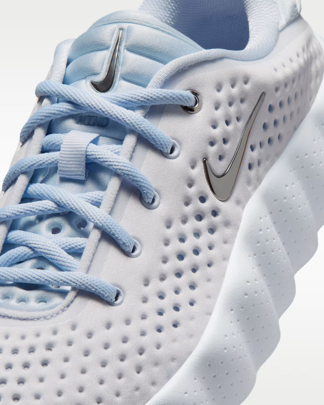 Nike Mind 002