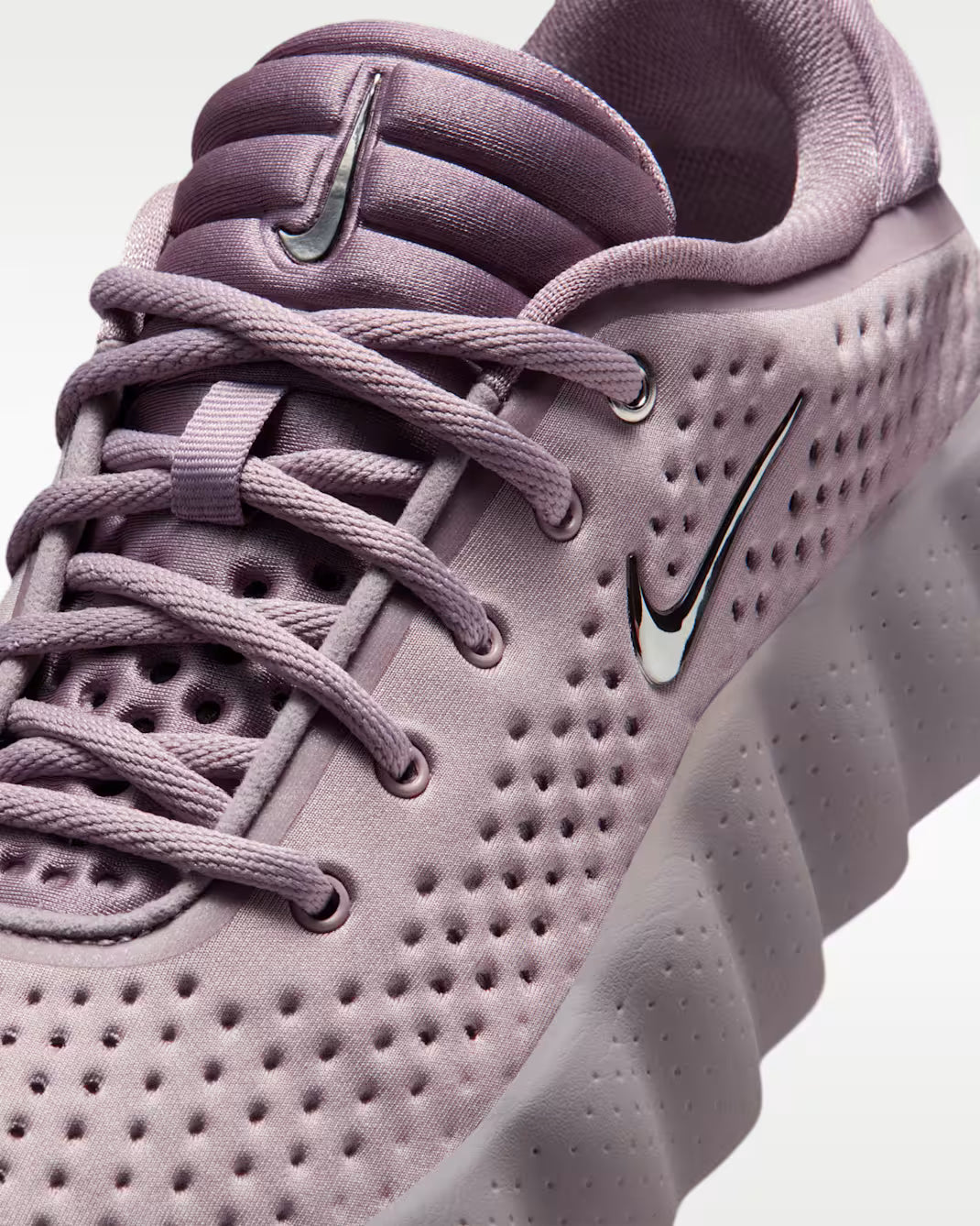 Nike Mind 002